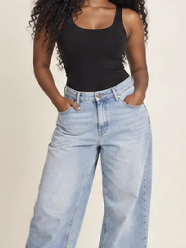 Madina light baggy jeans, Light wash, garment detail
